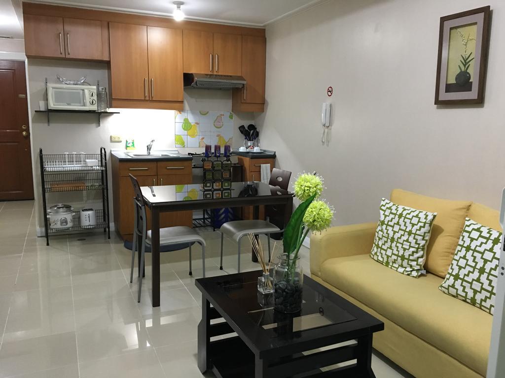 Mch Suites At Robinson'S Place Residences Manila Luaran gambar